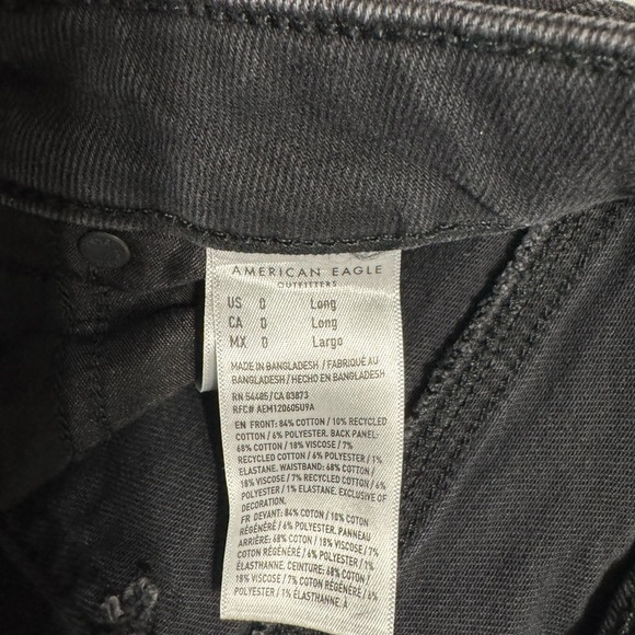 American Eagle Striged Ripped Mom Jean Black. Size 0 long - Picture 4 of 5